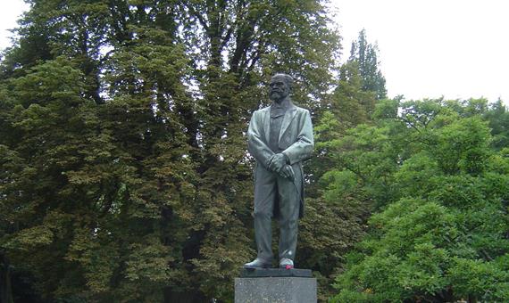 德弗扎克公園 Dvořákovy Sady